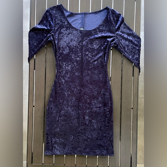 VINTAGE 90s ALL THAT JAZZ CRUSHED VELVET BODYCON HOLIDAY PARTY MINI DRESS!! - Picture 2 of 8